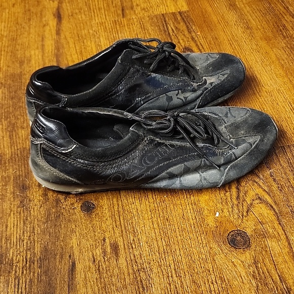Black Coach shoes, 9s - Picture 4 of 5